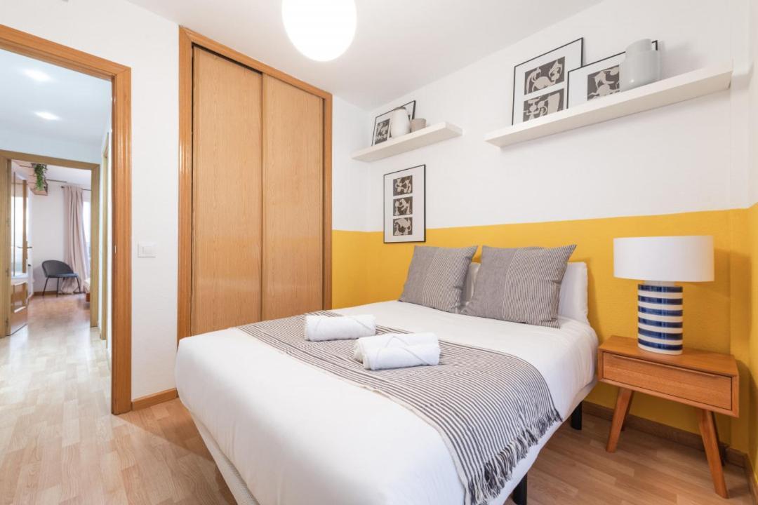 2 Bedrooms 2 Bathrooms Furnished - Malsana - With Pool - Mintystay Madrid Exteriör bild