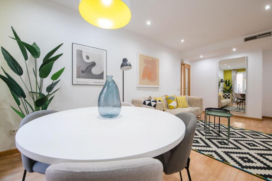 2 Bedrooms 2 Bathrooms Furnished - Malsana - With Pool - Mintystay Madrid Exteriör bild